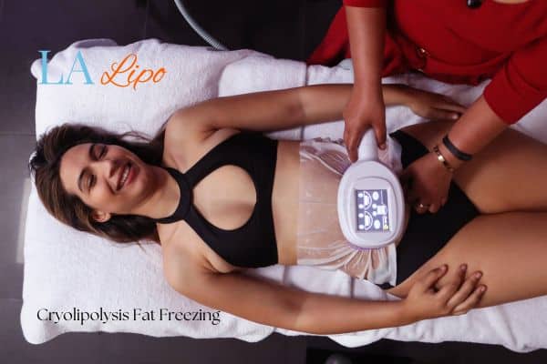 woman getting cryolipolysis Cambridge
